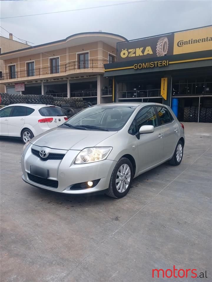 2009' Toyota Auris photo #1