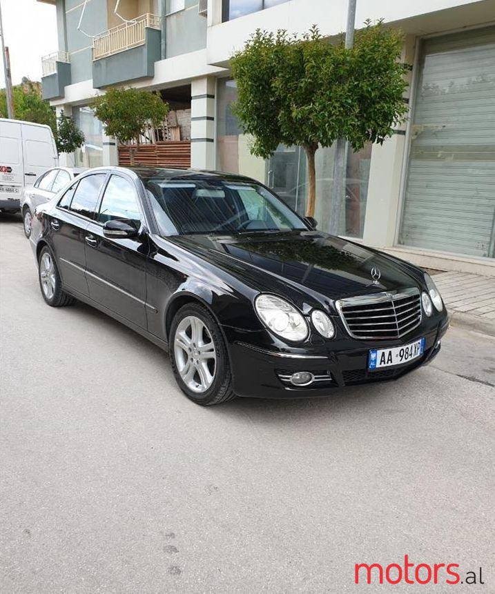 2008' Mercedes-Benz E 280 photo #1