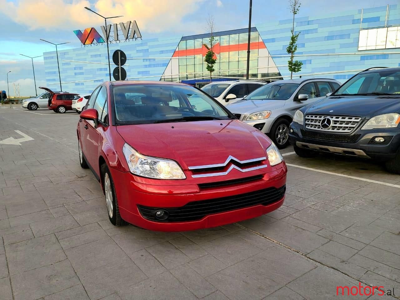 2007' Citroen C4 photo #1