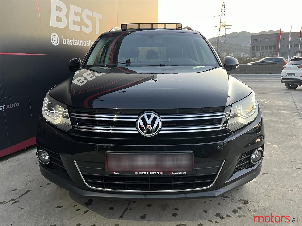 2013' Volkswagen Tiguan photo #5