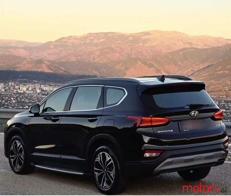 2020' Hyundai Santa Fe photo #4