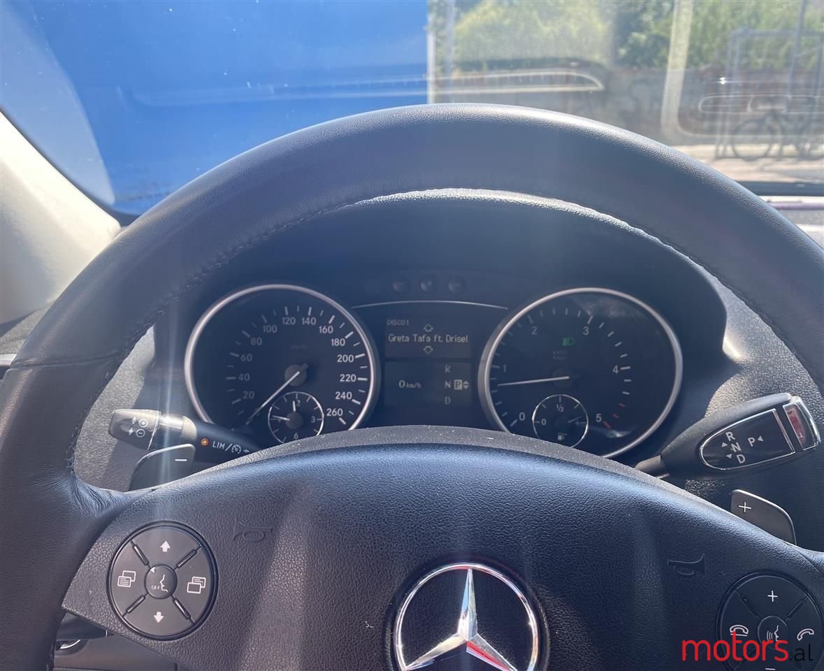 2011' Mercedes-Benz ML 350 photo #1