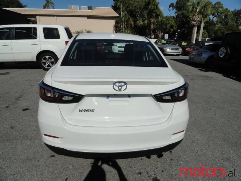 2019' Toyota Yaris photo #6