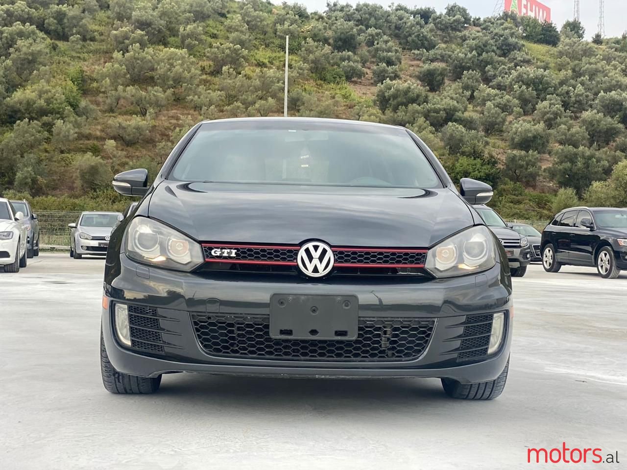 2010' Volkswagen Golf photo #4