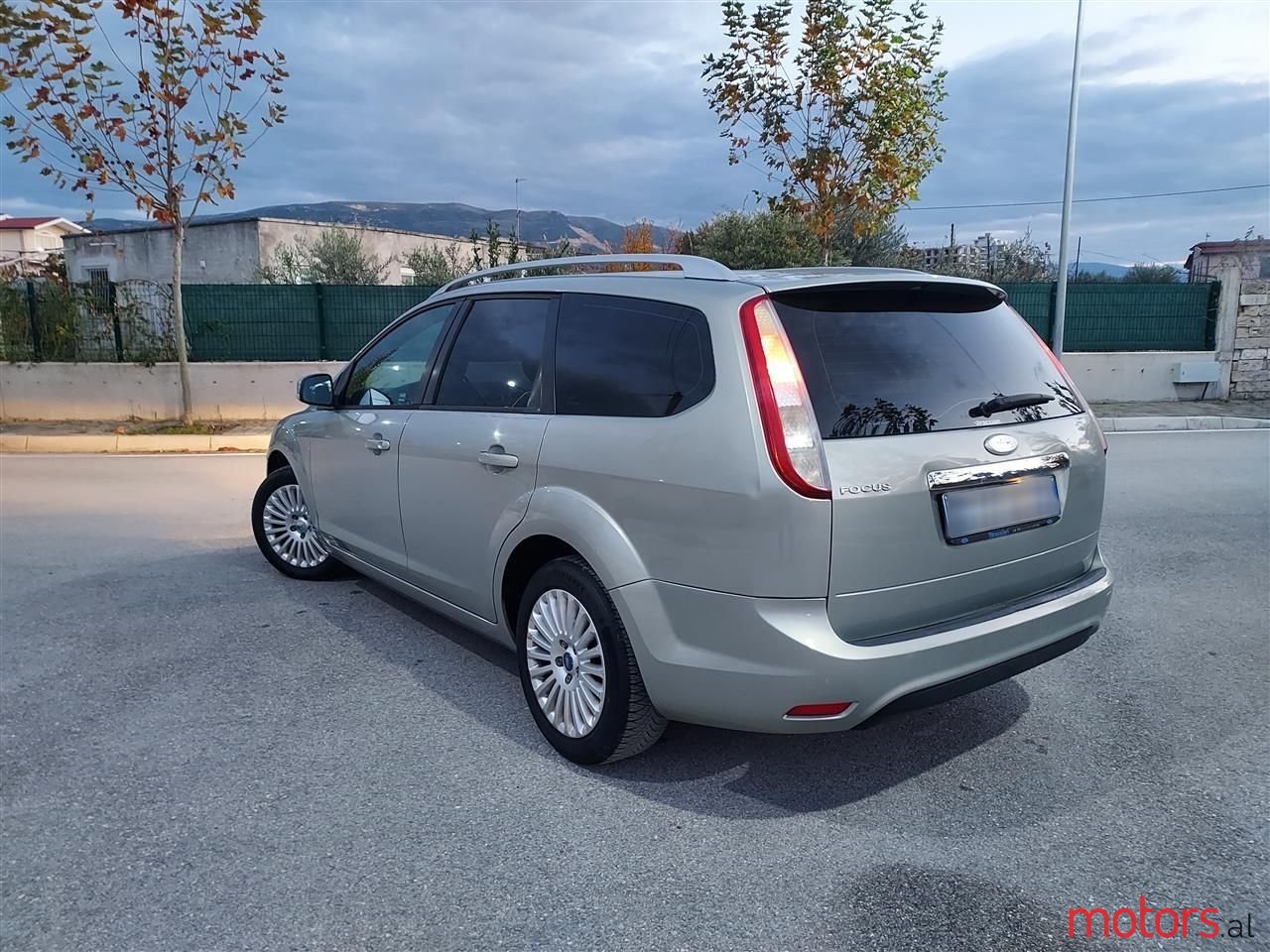 2010' Ford Focus photo #5