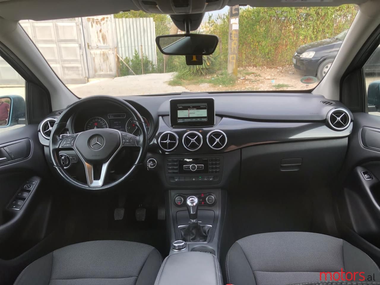 2014' Mercedes-Benz B 180 photo #4