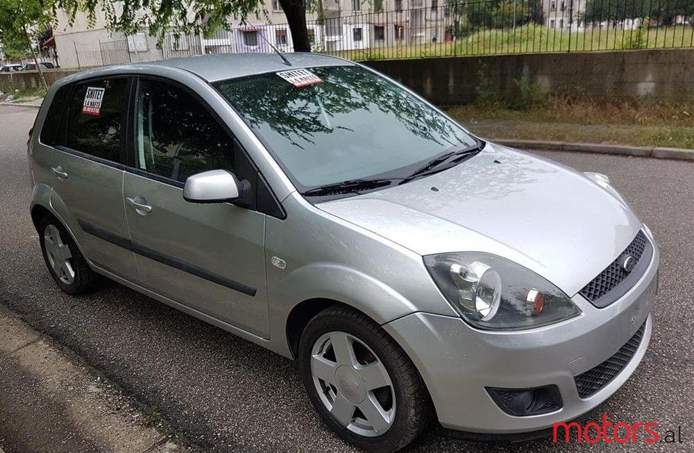 2007' Ford Fiesta photo #2