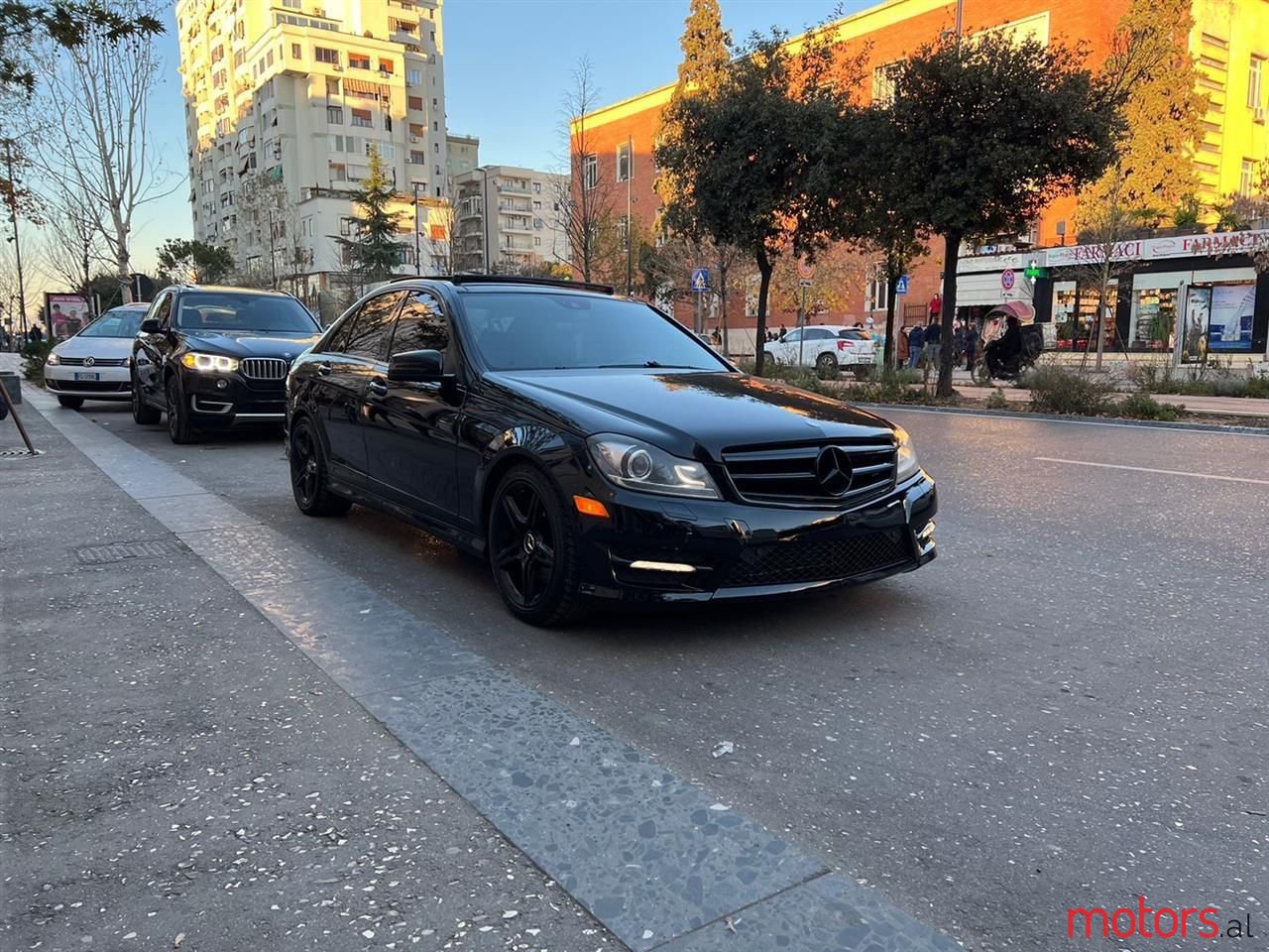 2012' Mercedes-Benz C 300 photo #2