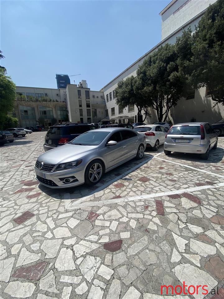 2013' Volkswagen photo #2