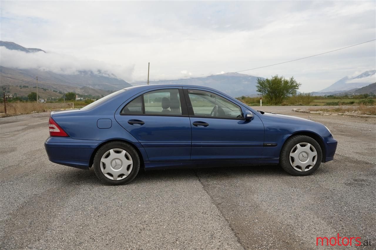 2006' Mercedes-Benz C 200 photo #1