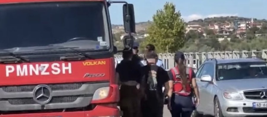 Shkaktoi aksidentin me dy viktima në Vlorë, arrestohet 28-vjeçarja italiane