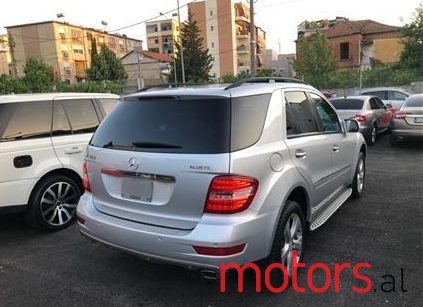 2010' Mercedes-Benz ML 320 photo #2