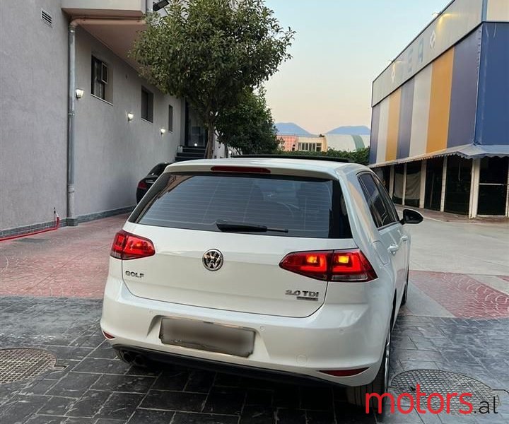 2014' Volkswagen Golf photo #3