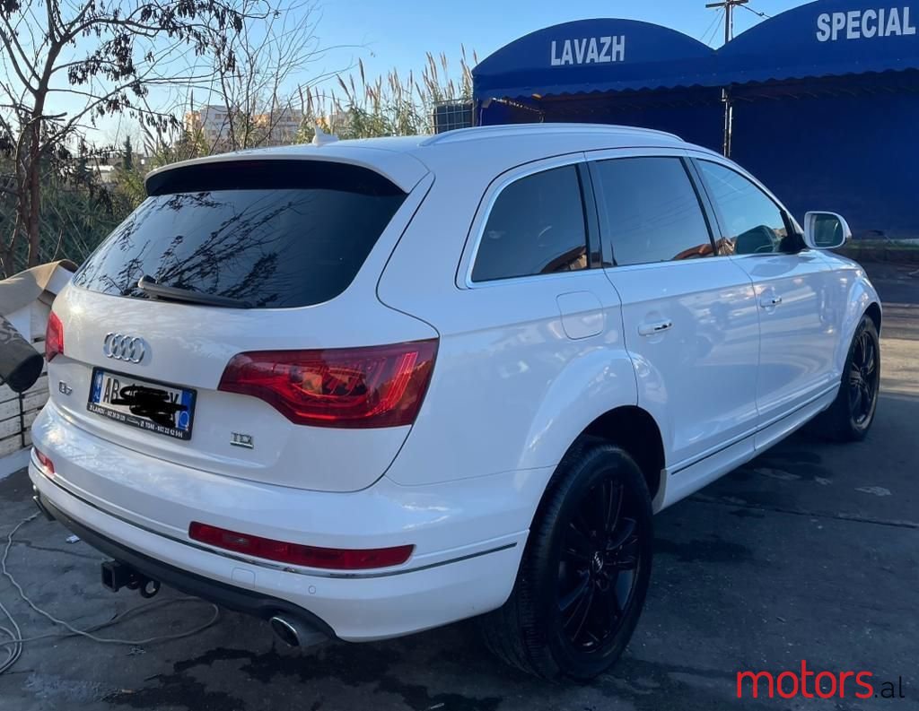 2011' Audi Q7 photo #2