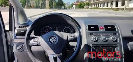 2015' Volkswagen Touran photo #4