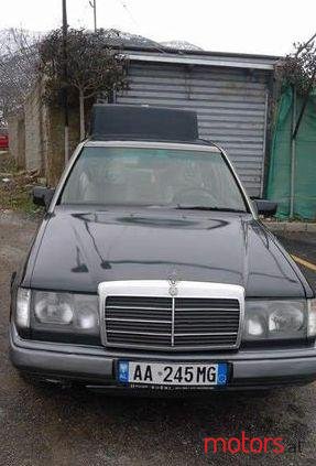 1990' Mercedes-Benz 200 photo #3