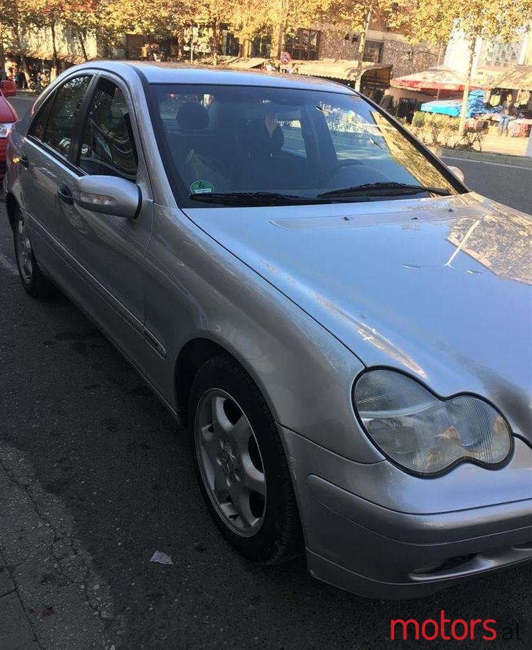 2002' Mercedes-Benz C 200 photo #1