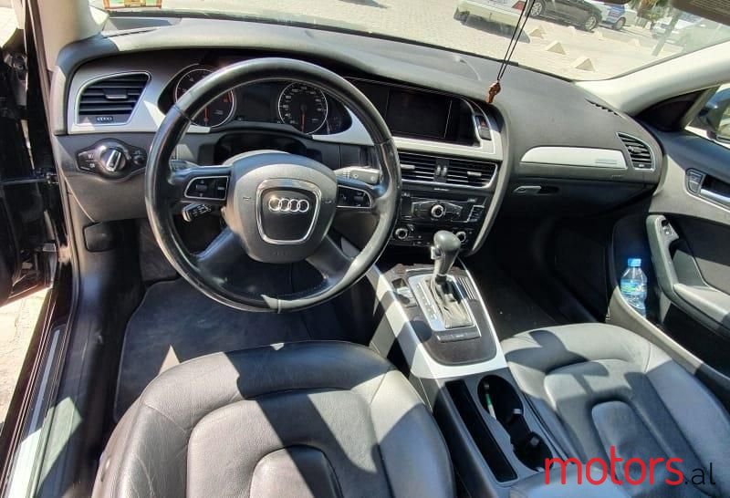 2010' Audi A4 photo #3