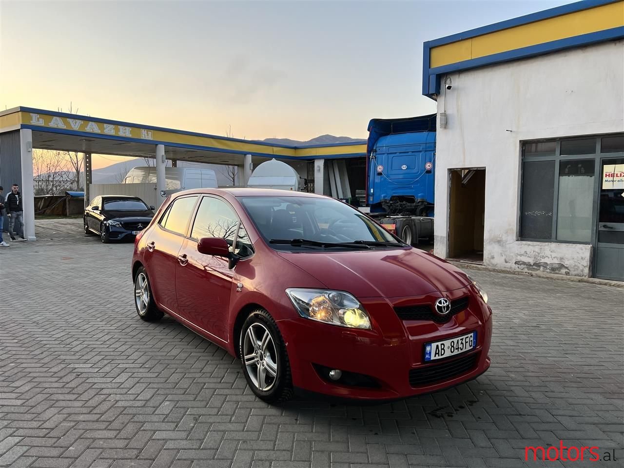 2008' Toyota Auris photo #1