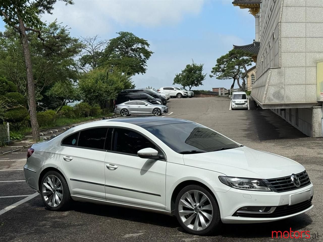 2016' Volkswagen Passat photo #6