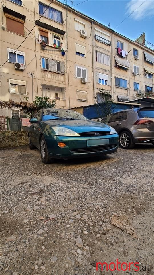 2000' Ford Focus photo #3