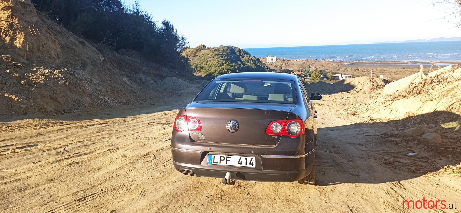 2006' Volkswagen Passat B6 photo #2