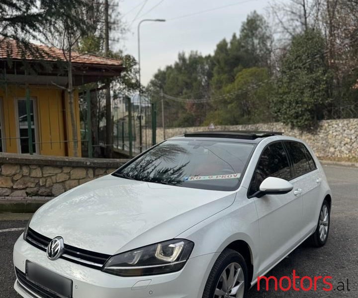 2013' Volkswagen Golf photo #3