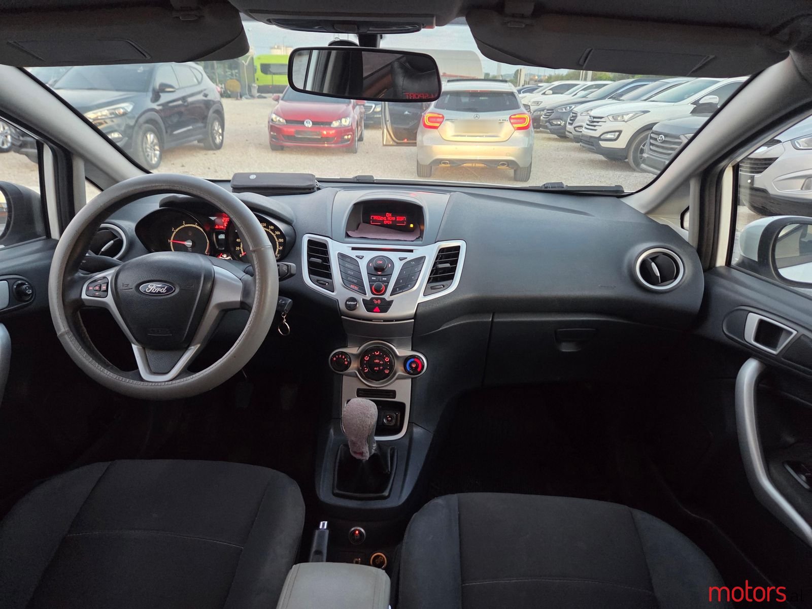 2012' Ford Fiesta photo #5