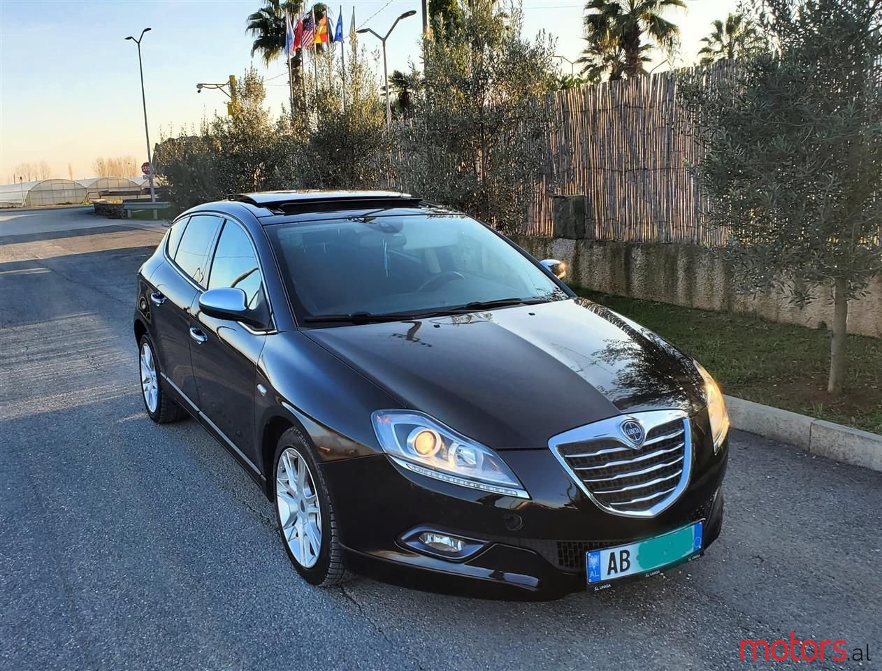 2010' Lancia Delta photo #3