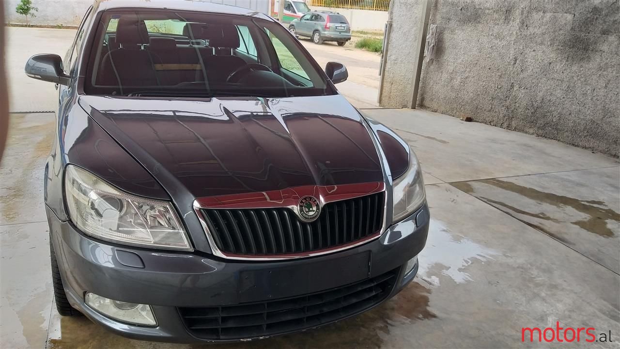 2012' Skoda Octavia photo #2