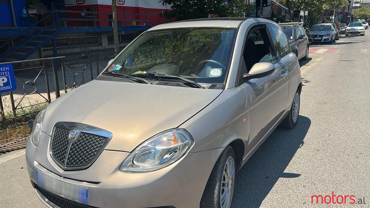 2007' Lancia Ypsilon photo #3