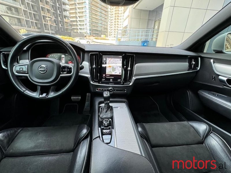 2017' Volvo S90 photo #3