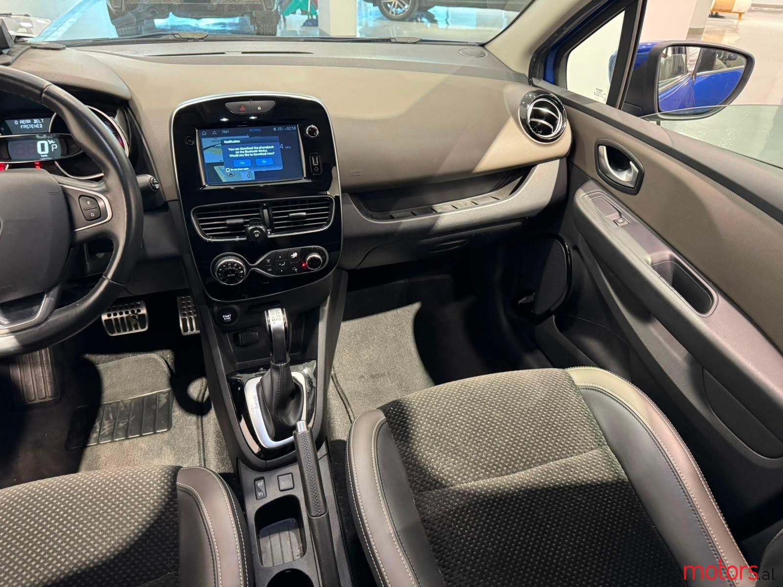 2018' Renault Clio photo #6