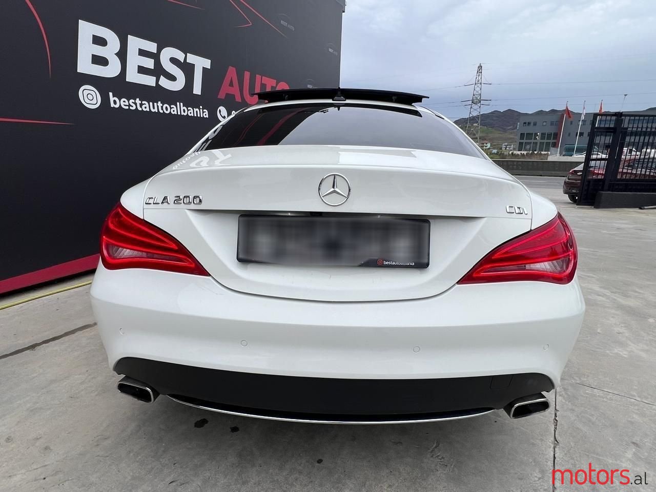 2014' Mercedes-Benz CLA 200 photo #3