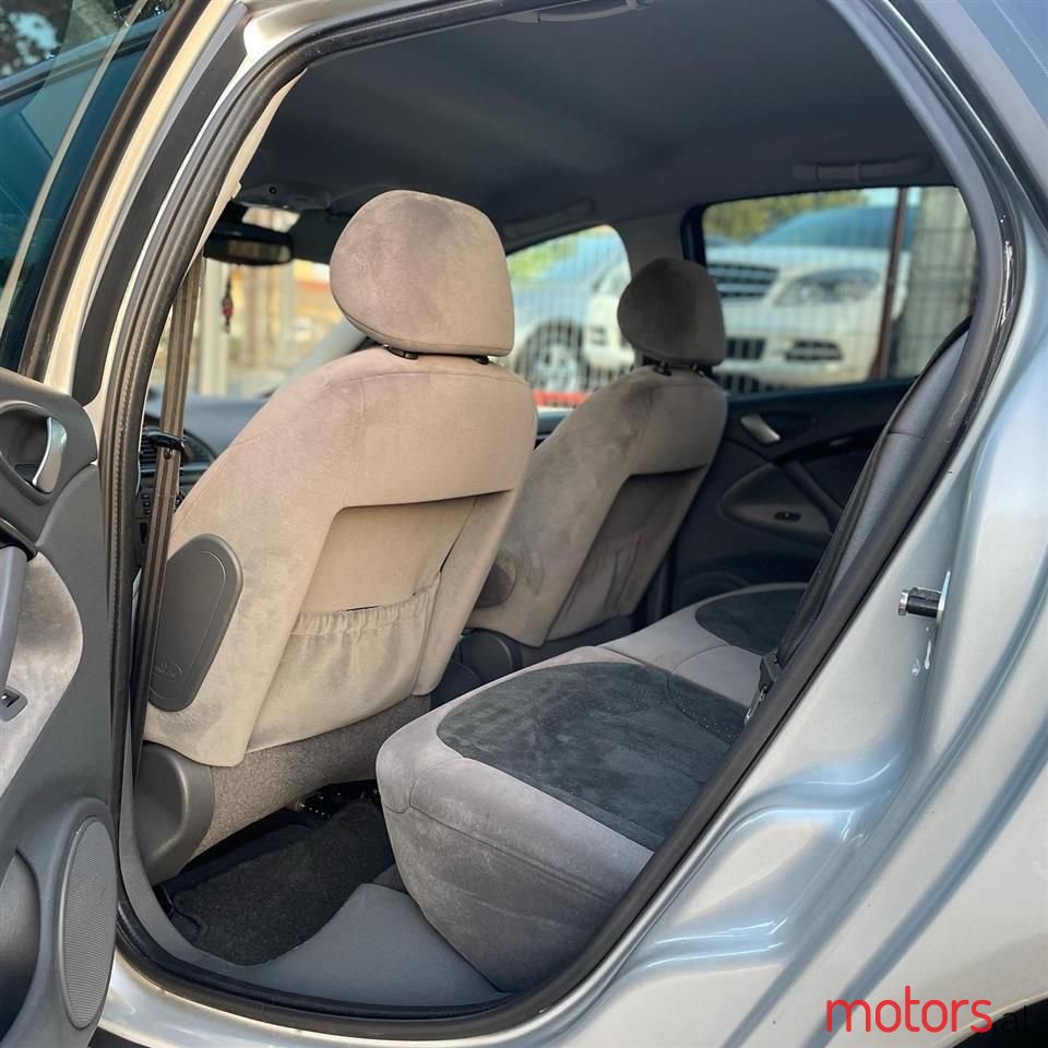 2008' Citroen C5 photo #6