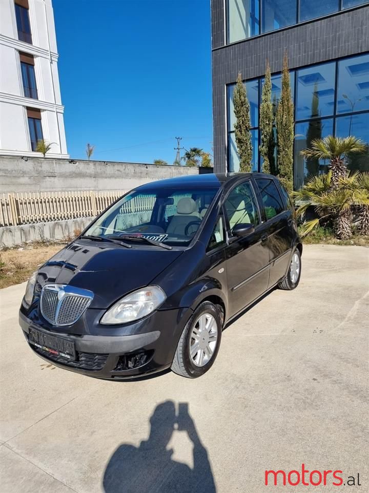 2006' Lancia Musa photo #4