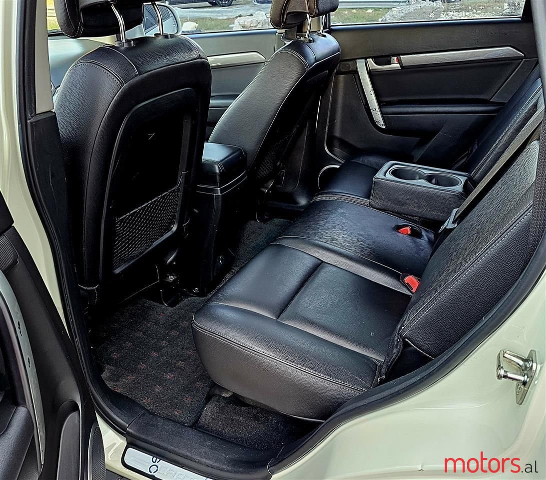 2012' Chevrolet Captiva photo #2