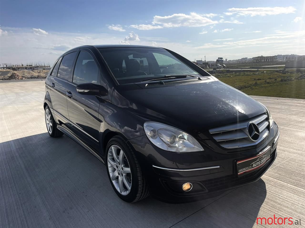 2006' Mercedes-Benz B 200 photo #1