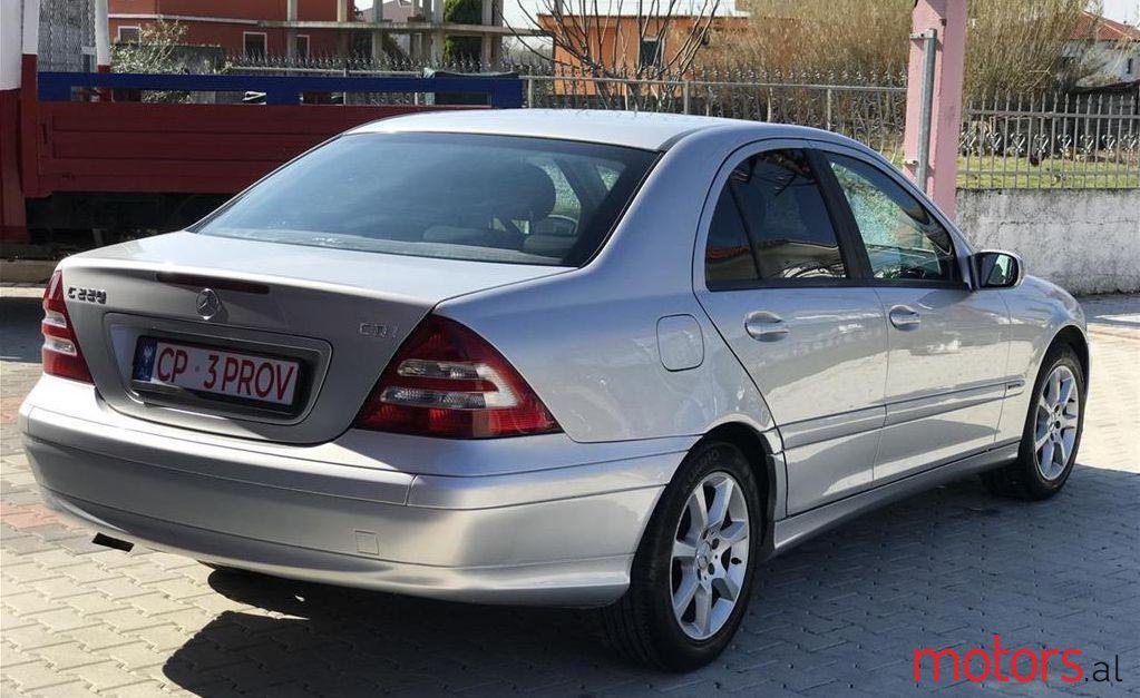 2006' Mercedes-Benz C 220 photo #1