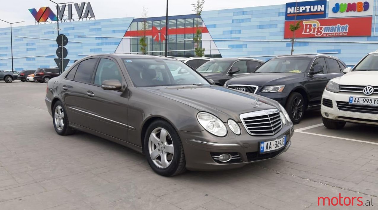 2006' Mercedes-Benz E 220 photo #1