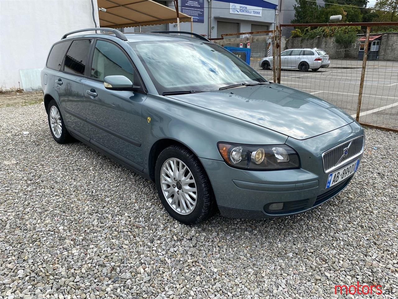 2005' Volvo V50 photo #1