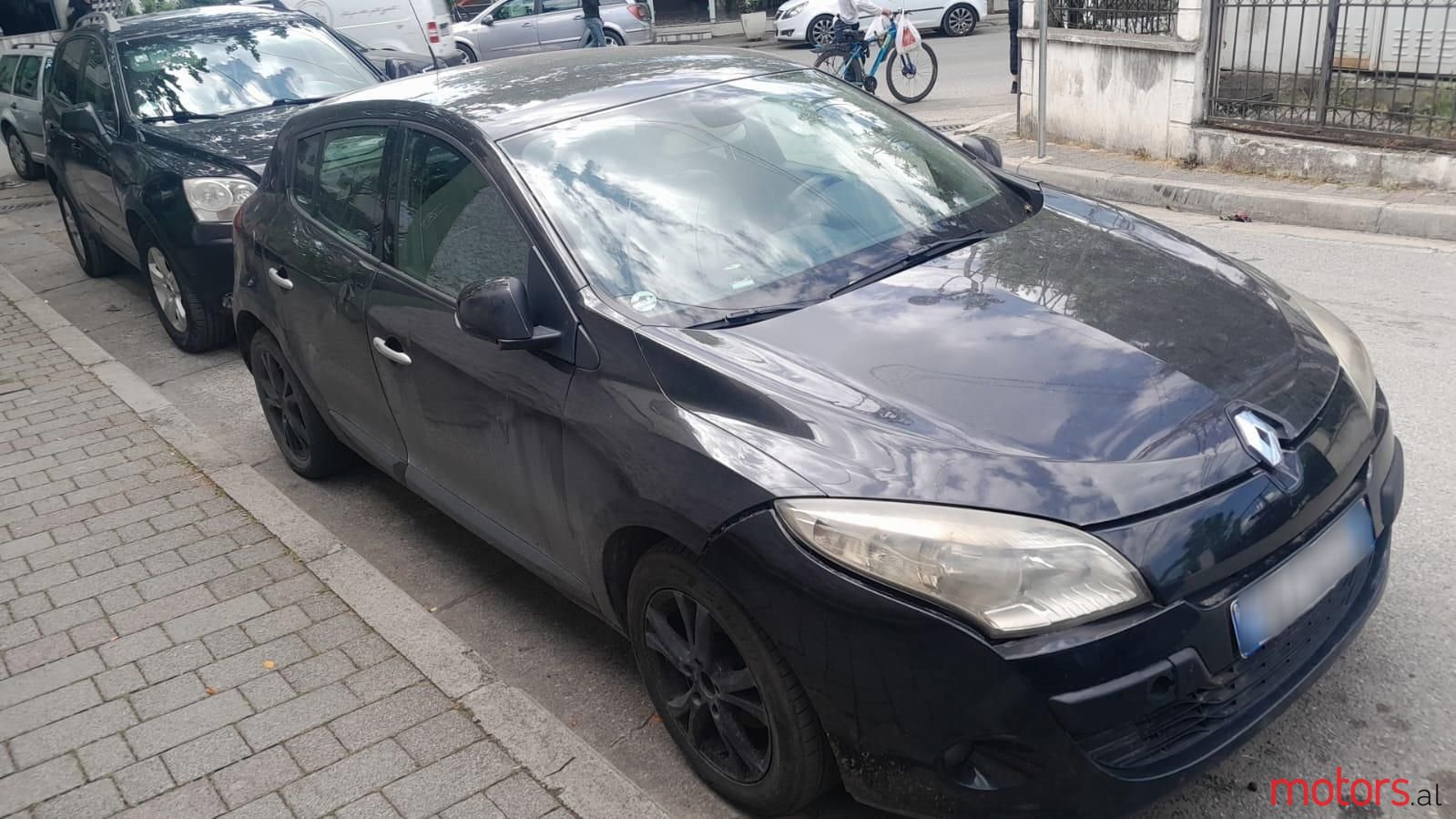 2009' Renault Megane photo #2