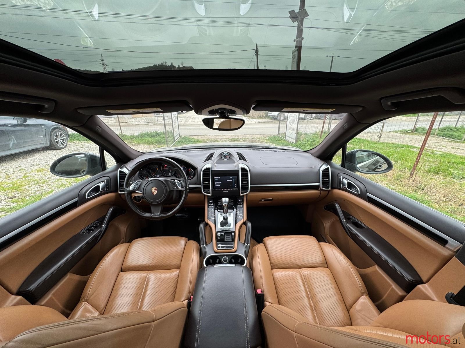 2013' Porsche Cayenne photo #6