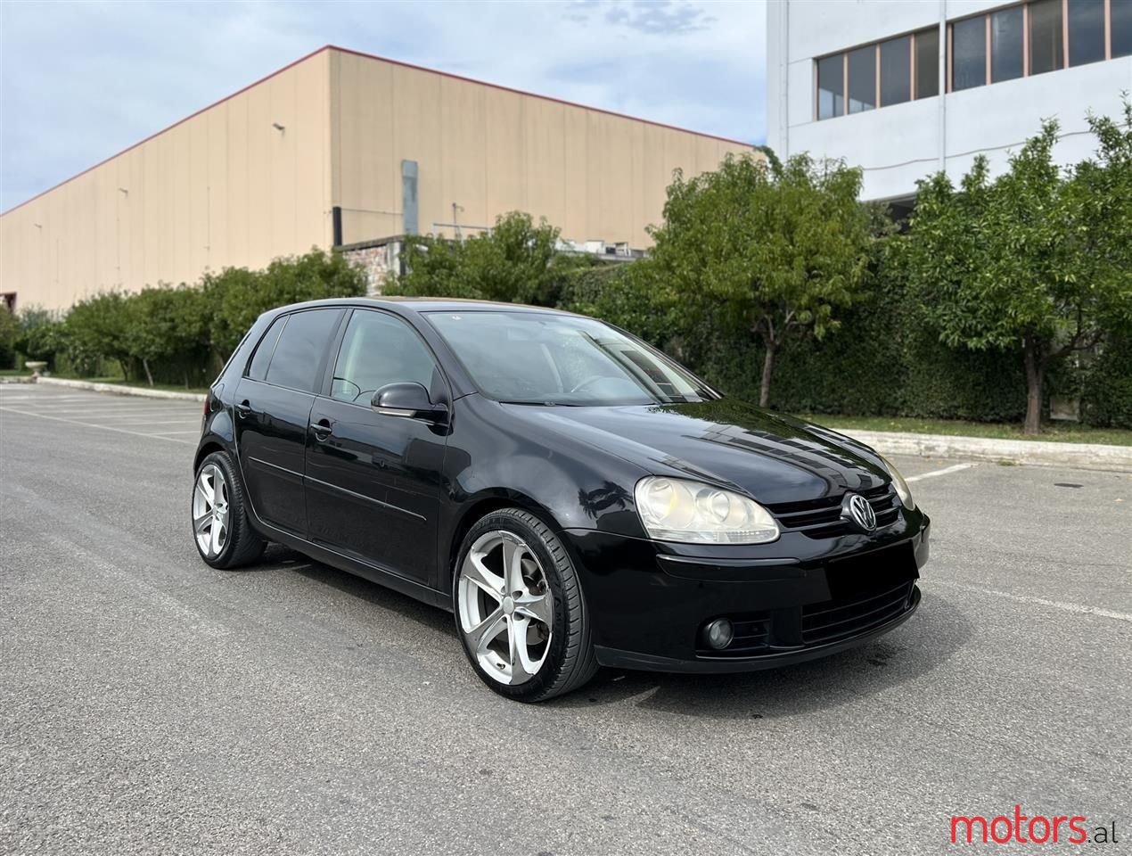 2005' Volkswagen Golf photo #4