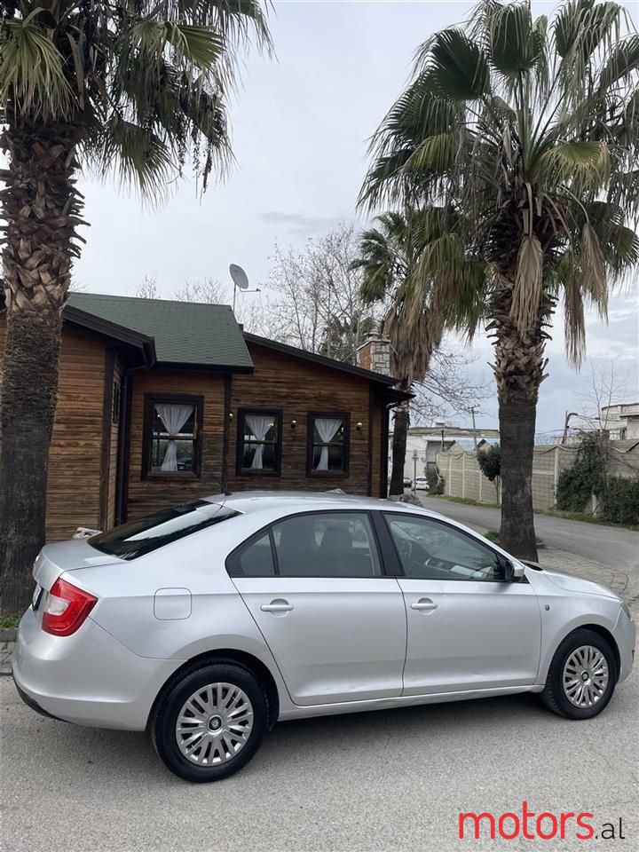 2014' Skoda Rapid photo #4