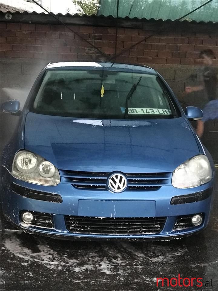 2005' Volkswagen Golf photo #2