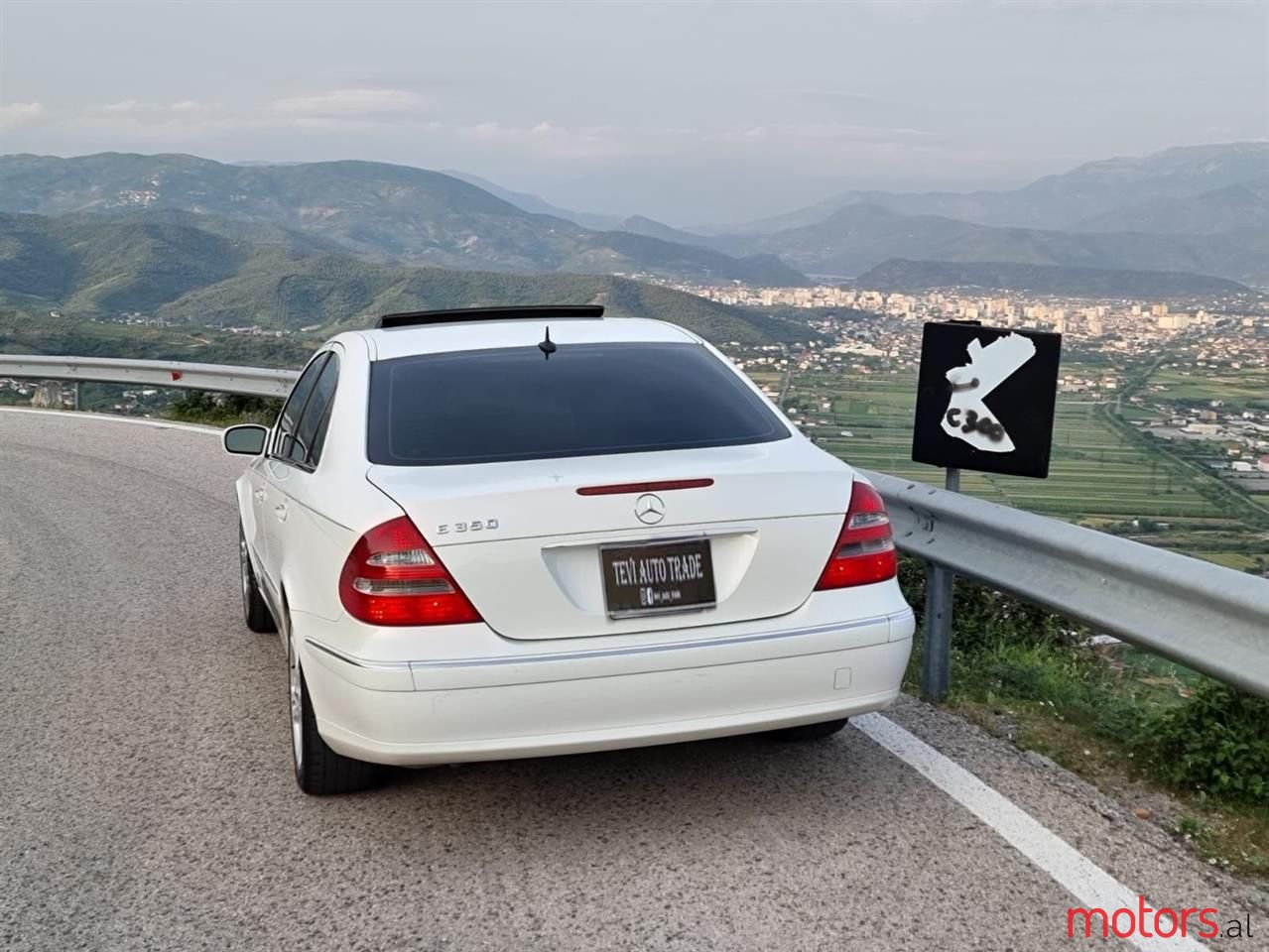 2006' Mercedes-Benz E 350 photo #2