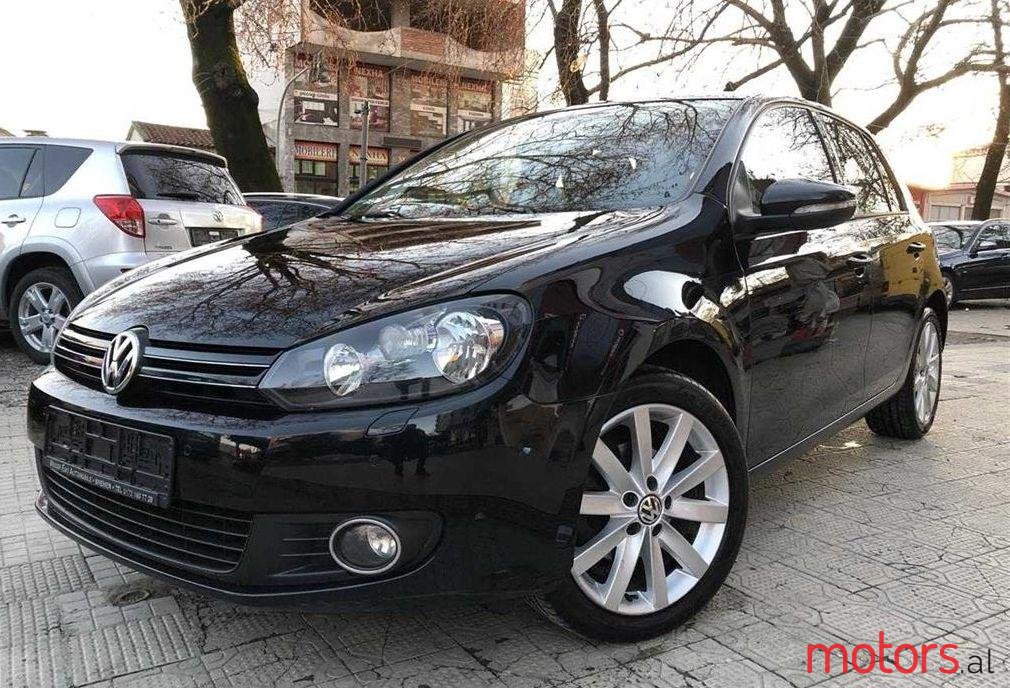 2010' Volkswagen Golf photo #1