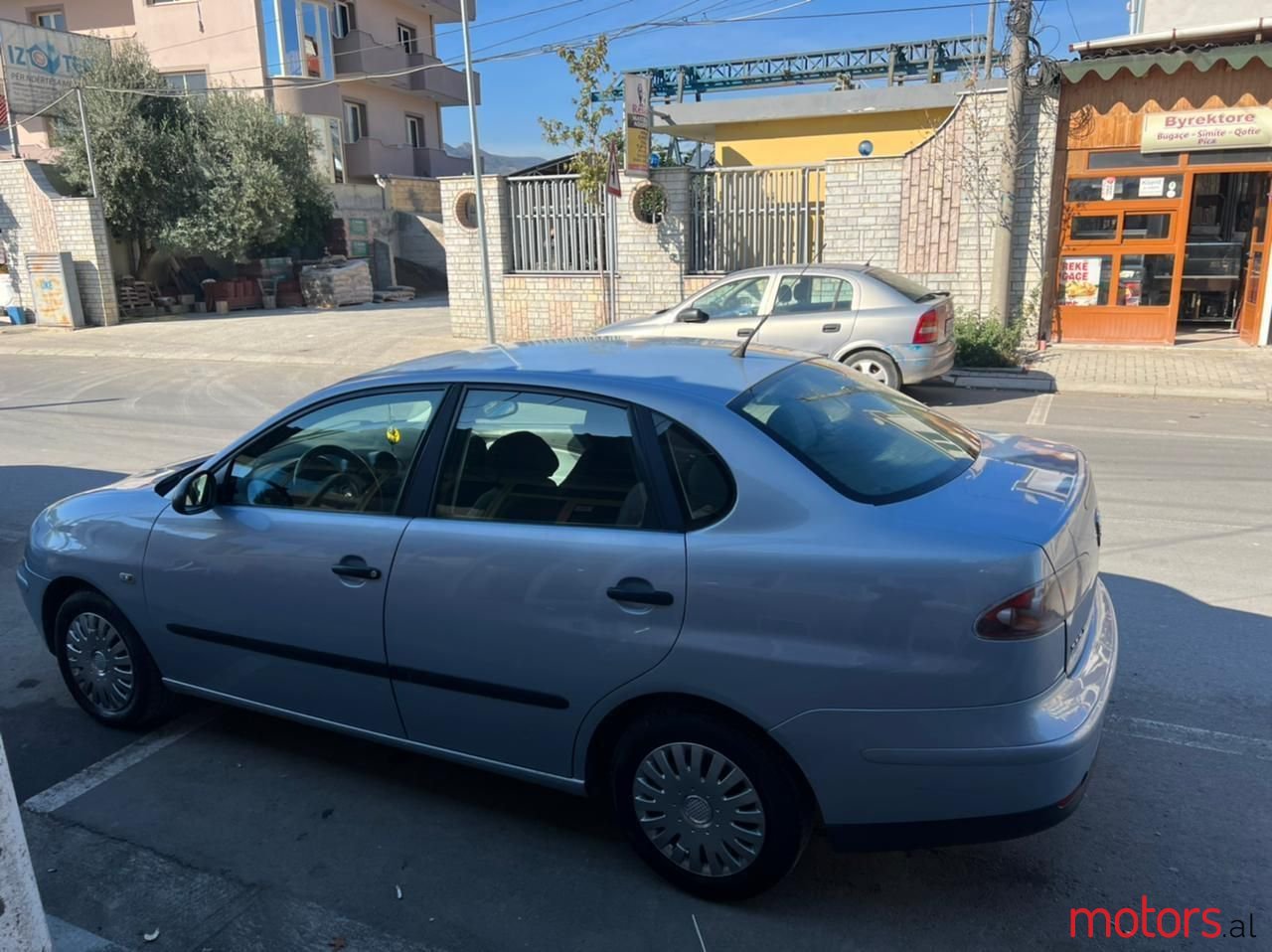 2003' SEAT Cordoba photo #5