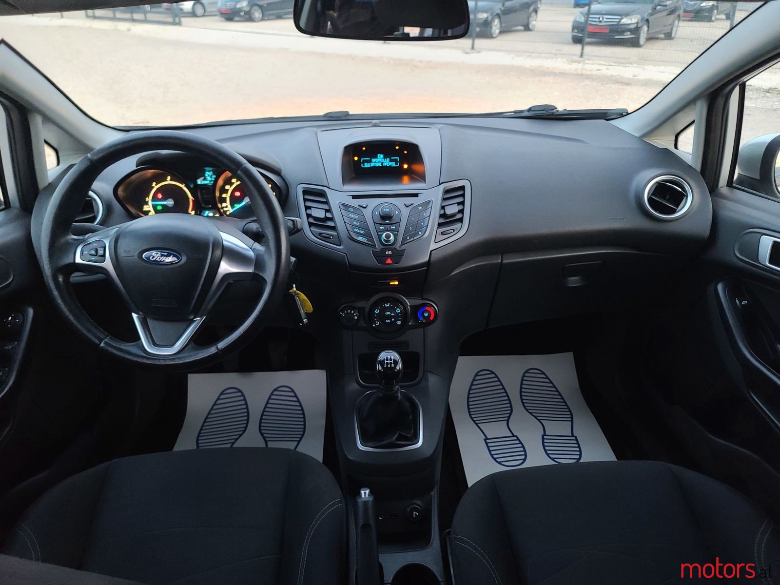 2014' Ford Fiesta photo #4